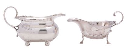 An Edward VII silver cream jug, William Hutton & Sons Ltd, Sheffield 1904,