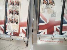 Great Britan Collection in box with albums, presentation folders with 1d Black,