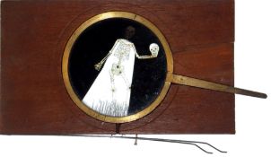 'Skeleton juggling its head' [skull and arm move, legs move randomly with spring levers] Maker