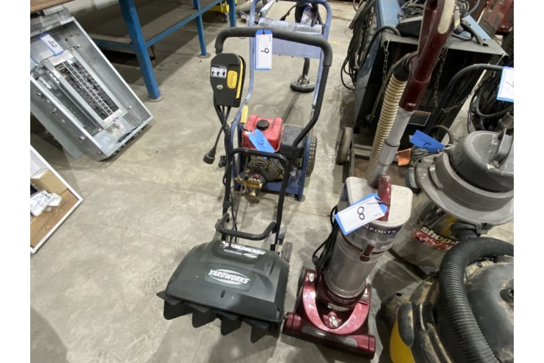 YARDWORKS 9AMP ELECTRIC SNOW THROWER
