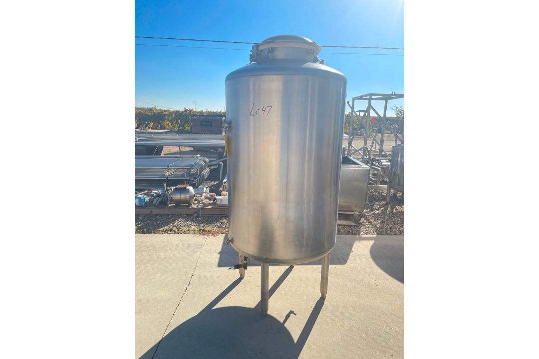Approximately 100 Gallon Vertical Dome-Top S/S Tank - Rigging Fees: $100