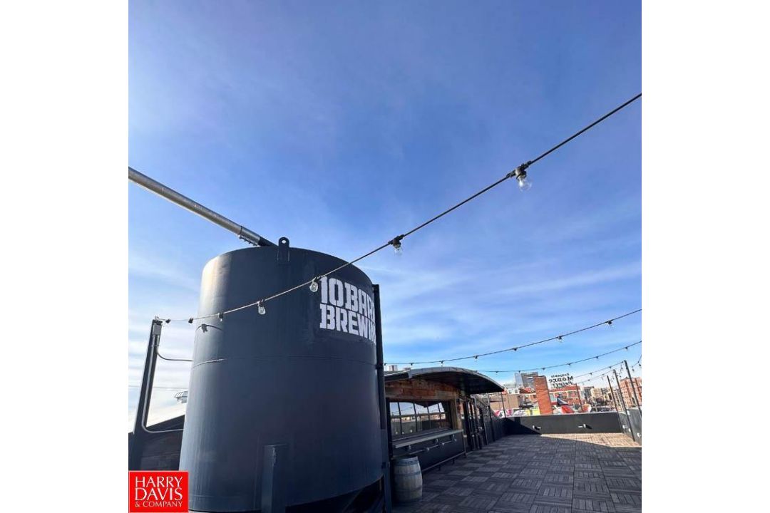 7,500 LB Grain Silo - Rigging Fee: Contact HDC - Image 2 of 2