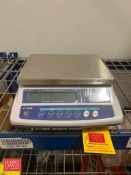 Uline S/S Tabletop Scale, Model: H-1650, Dimensions = 11.5