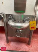 3-Port S/S Flowverter Station with End Caps, Clamps and Jumper - Rigging Fee: $150