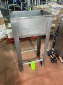 S/S Drain Bin, On S/S Legs (LOCATED IN LOS ANGELES, CA) (RIGGING, LOADING, & SITE MANAGEMENT FEE: $