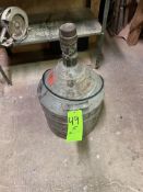 LIQUIFIED GAS CONTAINER