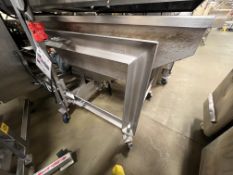 PRODUCT HOPPER WITH AXIFLOW TWIN-SCREW