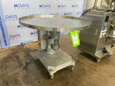 S/S Accumulation Table, with Aprox. 40