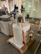 Bruker Magnet System 300 MHz/54mm UltraSheild, LongHold Time, Mat. No.: Z100601, Ident. No.:-FOR