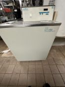 Neslab HX-150 Recirculating Chiller (LOCATED IN MIDDLETOWN, N.Y.)-FOR PACKAGING & SHIPPING QUOTE,