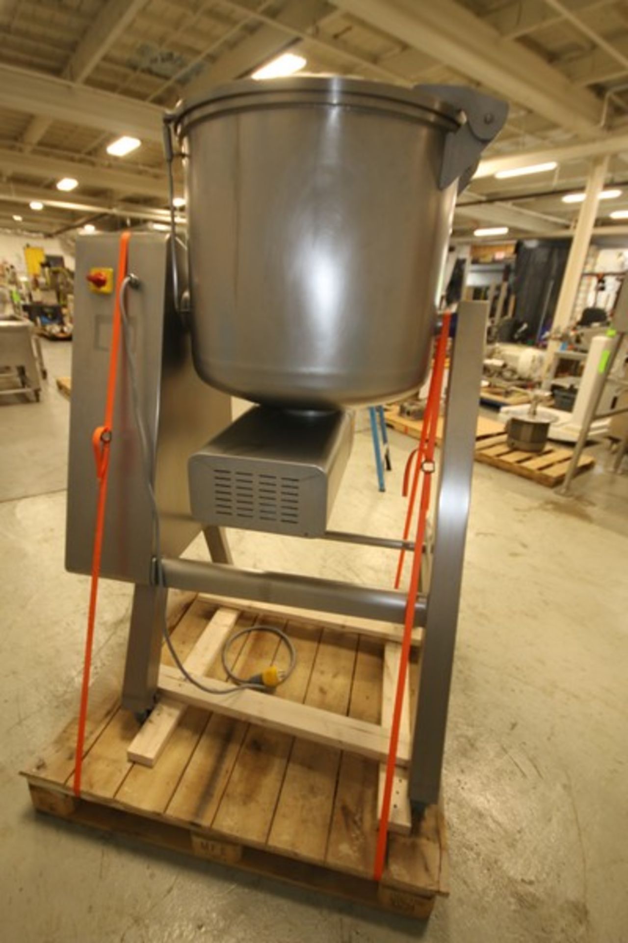 2020 Vakona 250 L Portable S/S Mixer, Model FM250-STL, with Tilt Capability Hinged Lid & Controls - Image 6 of 9