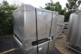 Mueller 235 Gallon S/S Tote Tank with Lid, SN D-21827-2, with 2