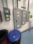 ASSORTED ELECTRICAL ITEMS, INCLUDES SQUARE D SAFETY SWITCH, GE PANEL BOARD, GE LOAD CENTER AND MORE