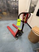 GLOBAL INDUSTRIAL 2,200 LB CAPACITY HYDAULIC SCISSOR LIFT