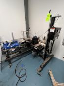 CASE LABELER WITH CONVEYOR BELT