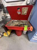 SAFETY KLEEN SOLVENT PARTS WASHER, MODEL 30, PART NUMBER 1140