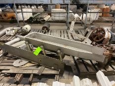 S/S Shaker Deck, with Aprox. 60