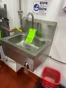 (2) Advance Tabco S/S Bowl Sink, M/N 7-PS-62 (NOTE: 2-Pce. Lot) (LOCATED IN RED HOOK BROOKLYN, N.