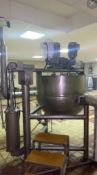 Groen 250 Gal. S/S Triple Motion Jacketed Automatic Tilt Kettle Model DN/TA-180, S/N 116737,