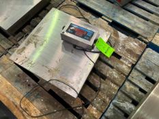 Doran S/S Platform Scale, M/N 7000XL, Platform Dims.: Aprox. 23-1/2” L x 23-1/2” W Platform, with D