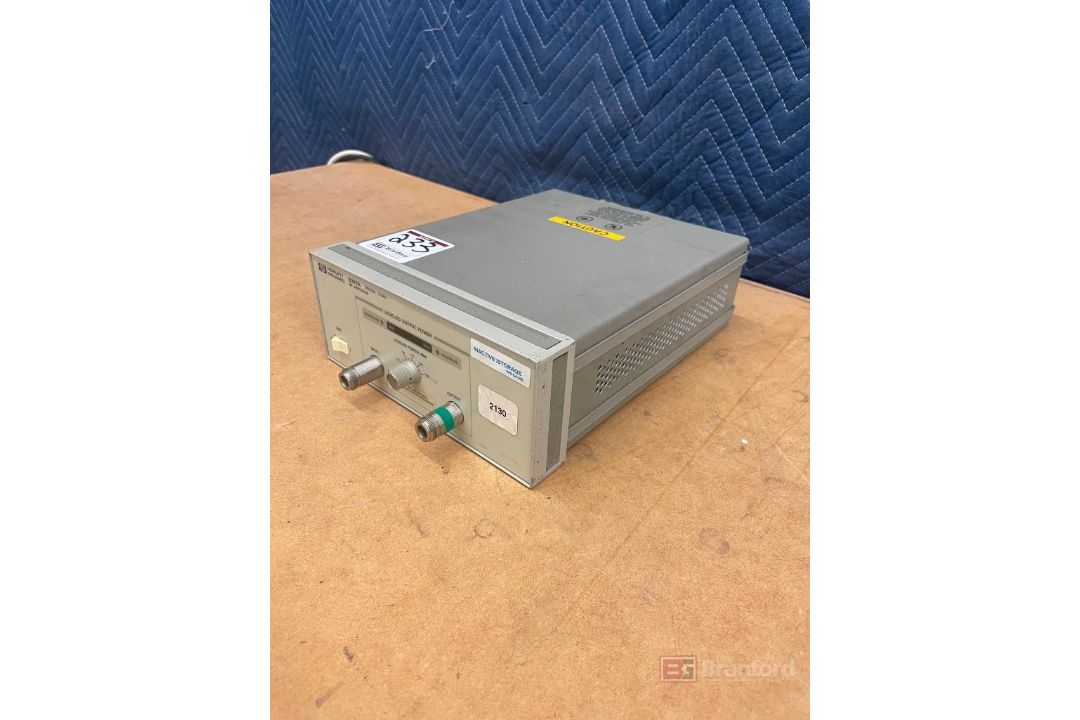 Hewlett Packard 8347A RF Amplifier - Image 3 of 4