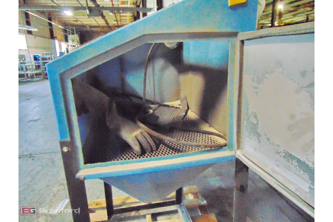 Cyclone Sand Blast Cabinet 24" x 36" - Image 2 of 2