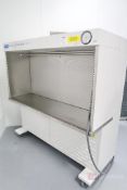 Baker Edgegard HF Horizontal Flow Hood
