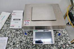 Mettler Toledo model XPR15002L analytical balance