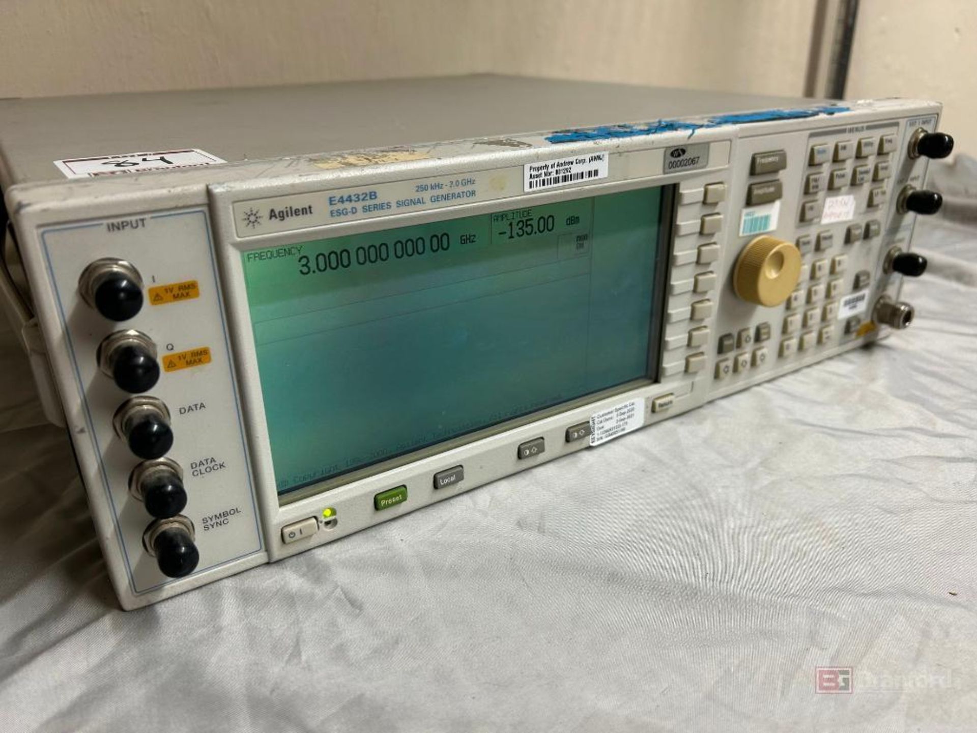 Agilent E4432B ESG-D Series Signal Generator - Image 3 of 9