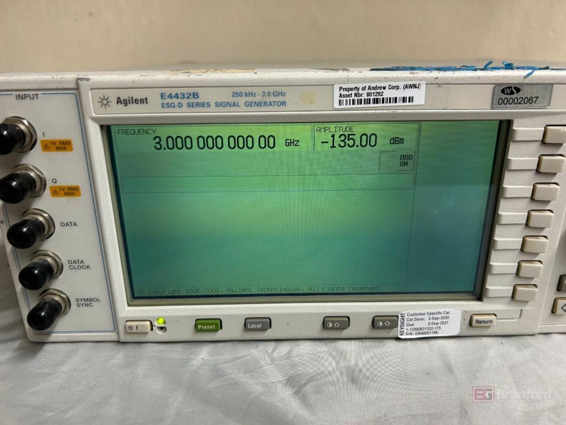 Agilent E4432B ESG-D Series Signal Generator - Image 4 of 9
