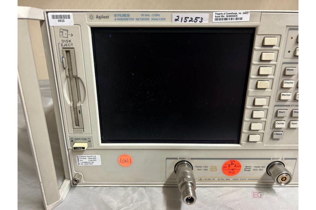 Agilent 8753ES S-Parameter Network Analyzer - Image 3 of 7