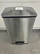 AirStep Metal Waste Bin