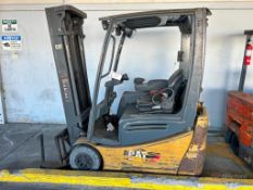 CAT HN40980 3-Wheel Forklift