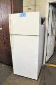 Lot-(1) GE Refrigerator and (1) Samsung Microwave
