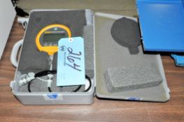 Fluke 700RG30 5K PSIG Digital Pressure Gauge with Case