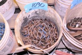 Lot-Chain in (1) Pail