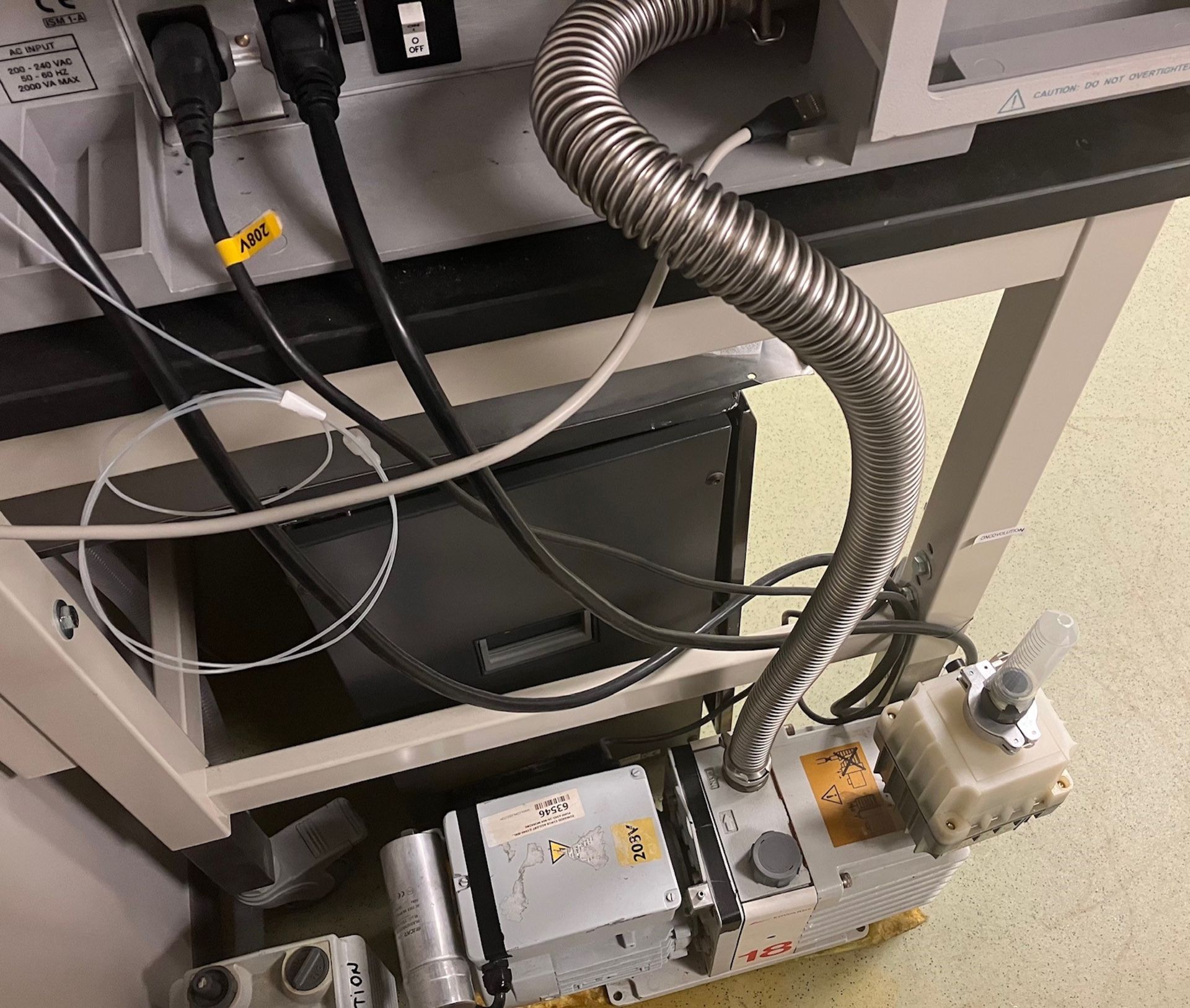 Agilent Mass Spectrometer - Image 6 of 8