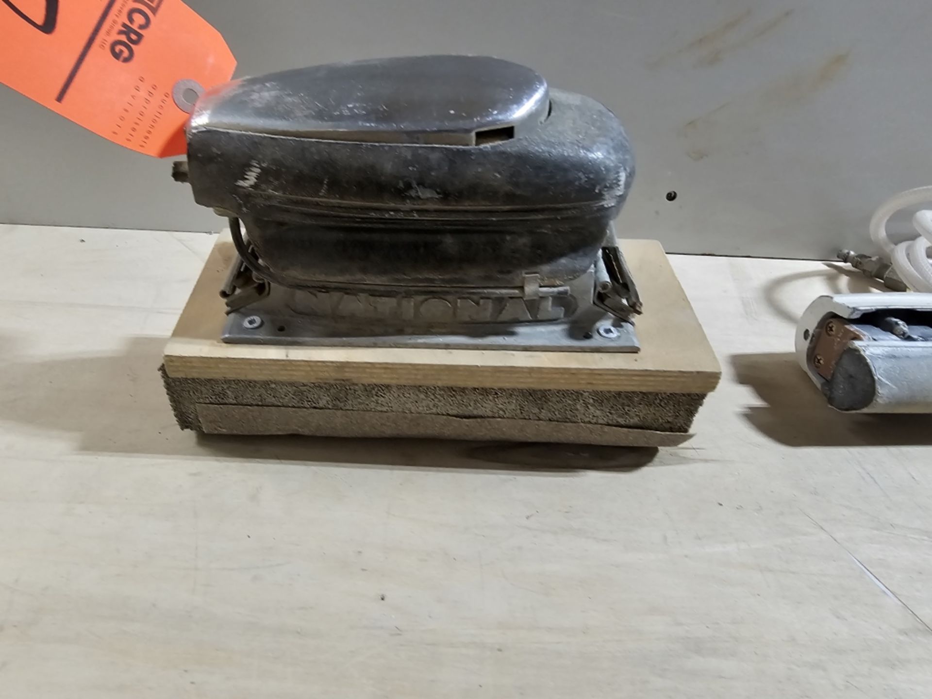 National Pneumatics Block Sander/Nitto Kohki Line Sander/Betterley Coving Sander - Image 4 of 7