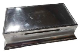 A large silver casket, London, 1913, makers mark i