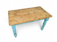 An early 20th Century rectangular pine scrub top t