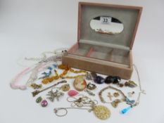 A 9ct gold fancy link bracelet with heart padlock,