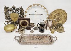 Quantity of assorted metalware and brassware to include mantel clock, two-handled tray, etc (2
