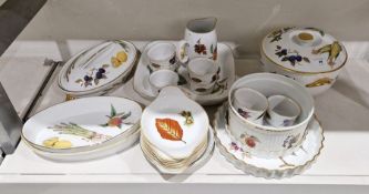 Collection of Royal Worcester 'Evesham' and 'Wild Harvest' pattern ceramics to include lidded