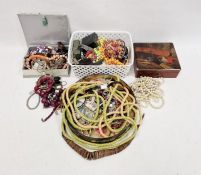 Quantity of costume jewellery to include watches, various jewellery boxes, etc