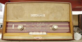 Vintage Dutch 'Stella' valve radio/wireless