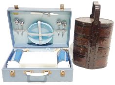 Vintage Sirran picnic set and a Chinese wedding basket (2)