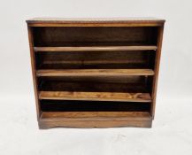 Early 20th century oak four-shelf bookcase, 84.5cm high x 91cm wide x 28cm deep