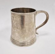 Early 20th century silver christening mug, unengraved, London 1907, maker's mark worn (small dents),