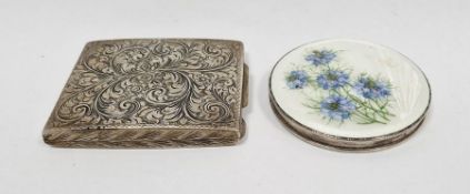 Silver-coloured metal and enamel compact, white enamel decorated with blue flowers and a silver