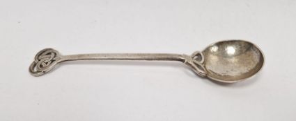Keswick School of Industrial Art silver spoon dated Chester 1909, 15cm long, 1ozt approx.